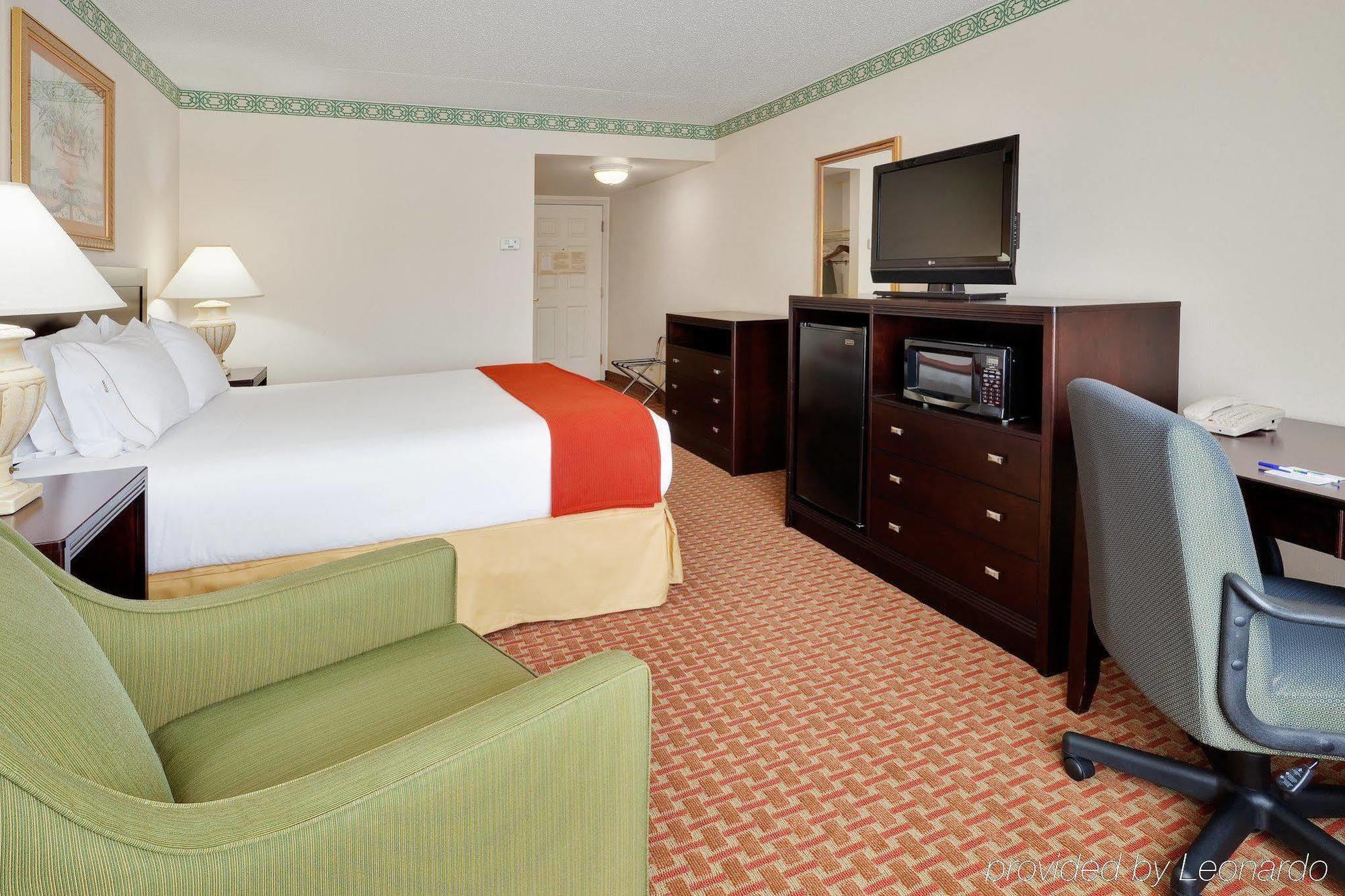 Holiday Inn Express Hotel & Suites Easton By Ihg Room photo