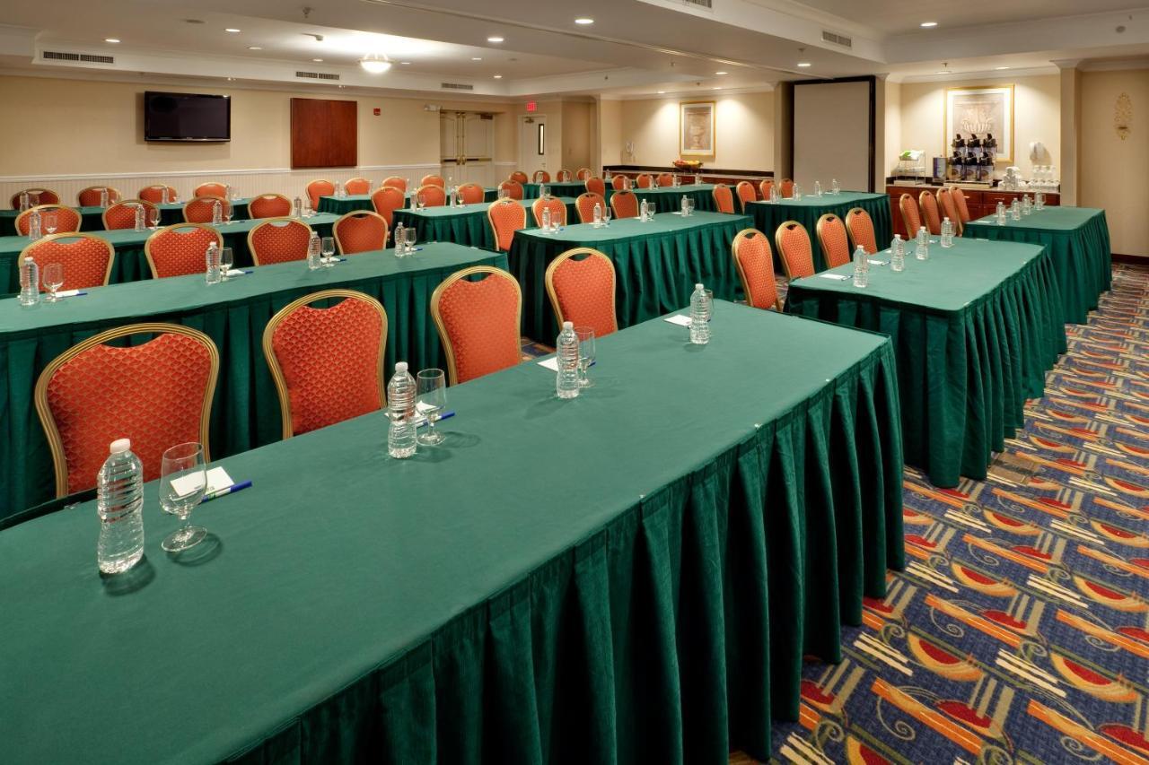 Holiday Inn Express Hotel & Suites Easton By Ihg Exterior photo