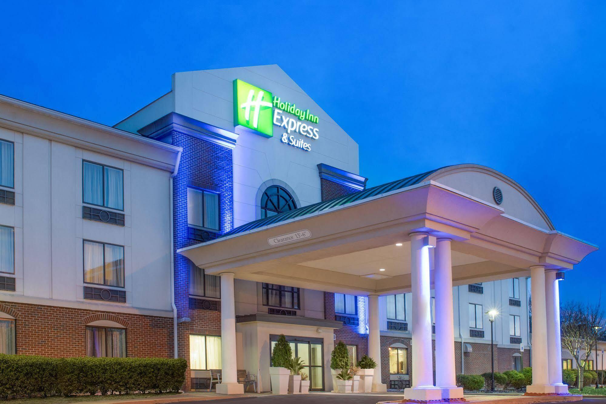 Holiday Inn Express Hotel & Suites Easton By Ihg Exterior photo