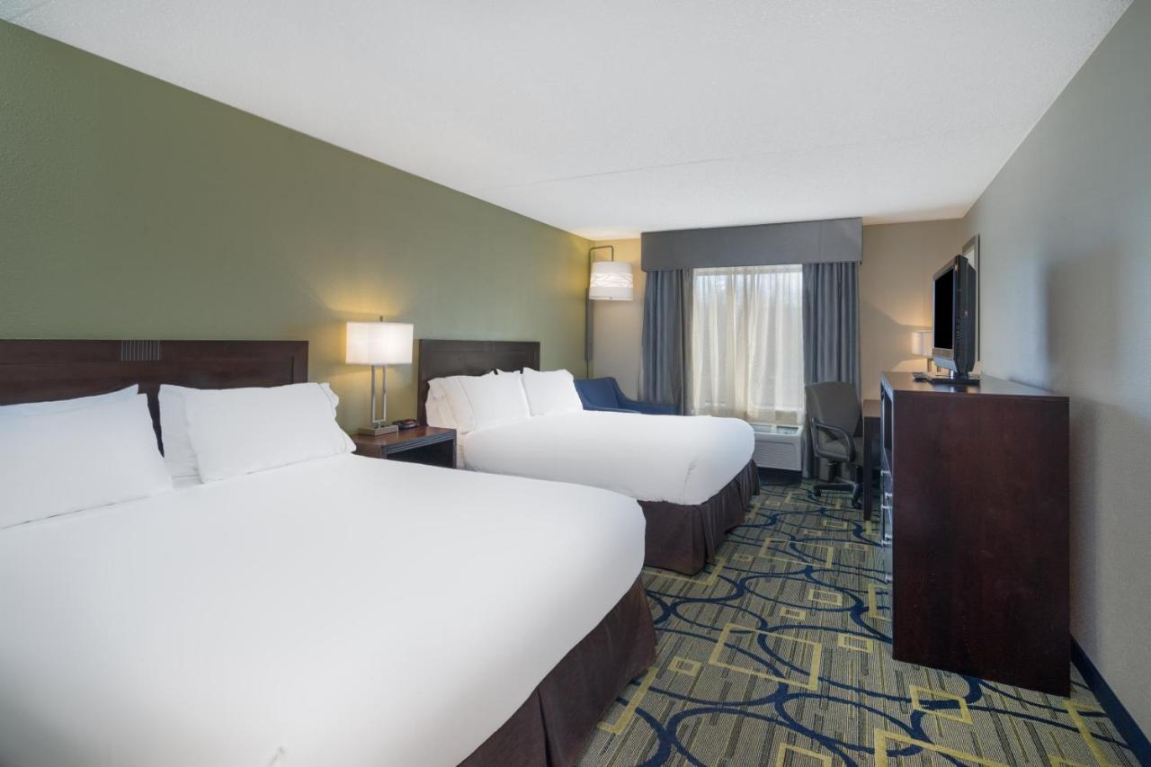 Holiday Inn Express Hotel & Suites Easton By Ihg Exterior photo